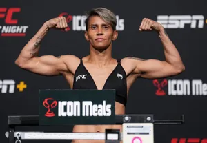 Amanda Lemos, Fierce And Inspiring Mma Fighter Wallpaper