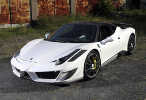 Amazing White Ferrari Car Wallpaper