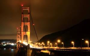 America's Iconic Golden Gate Bridge Wallpaper