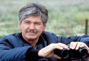 American Actor Charles Bronson With Binoculars Wallpaper