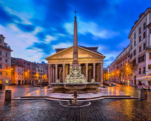 Ancient Pantheon In Rome Wallpaper