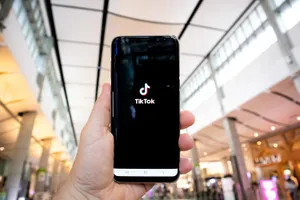 Android Phone Tiktok Wallpaper