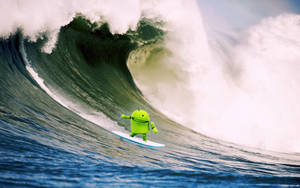 Android Surfer Wallpaper