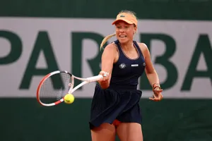 Anett Kontaveit In A Dark Outfit Wallpaper