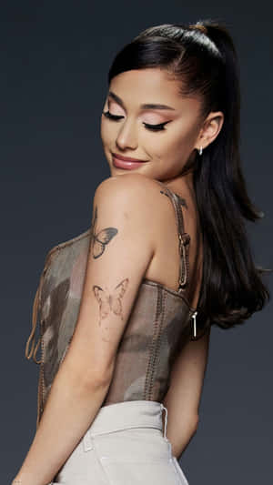 Ariana Grande Photoshoot Wallpaper