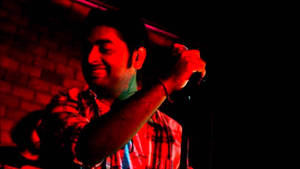 Arijit Singh Singing In The Dark Wallpaper
