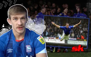 Arnold Allen Football Fan Wallpaper