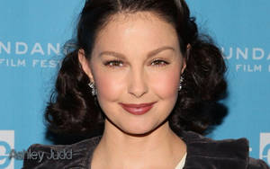 Ashley Judd In An Event Wallpaper