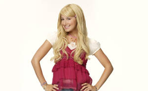 Ashley Tisdale Bead Necklace Wallpaper