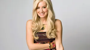 Ashley Tisdale Blonde Hair Wallpaper