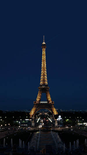 Astonishingly Beautiful, The Eiffel Tower In Paris. Wallpaper