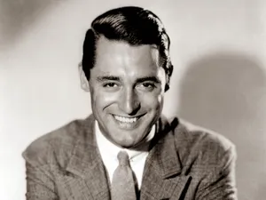 Asymmetrical Teeth Of American Actor Cary Grant Wallpaper