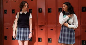 Atypical Lovers Casey And Izzie Wallpaper