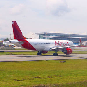 Avianca Airbus A320 Aircraft On Runway Wallpaper