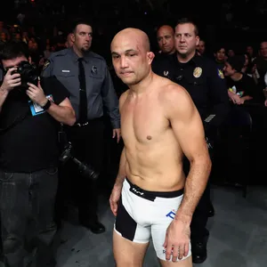 B.j. Penn With Bloodied Cheek Wallpaper