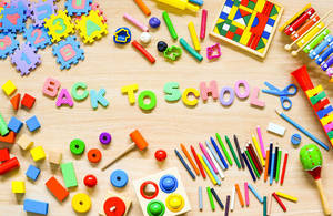 Back-to-school Educational Toys Wallpaper