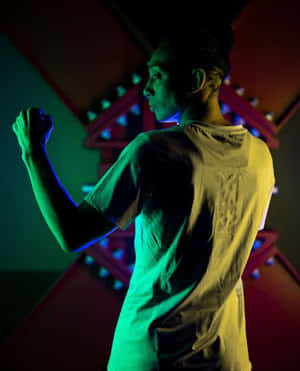 Backshot Of Taila Santos In Fighting Pose Wallpaper