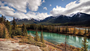 Banff National Park Aesthetic Landscape Wallpaper
