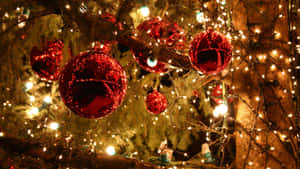 Beautiful Christmas Ornament With Snowflakes Wallpaper