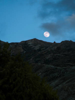 Beautiful Full Moon Over Mountain Wallpaper