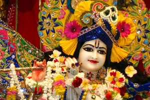 Beautiful Krishna God Sculpture Wallpaper