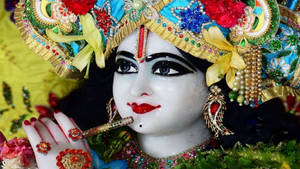 Beautiful Krishna In Banke Bihari Temple Wallpaper