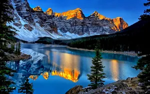 Beautiful Lake Moraine On Sunset Wallpaper