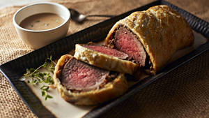 Beef Wellington Restaurant Juicy Wallpaper