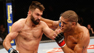 Belarusian-american Martial Artist Andrei Arlovski And António Silva Wallpaper