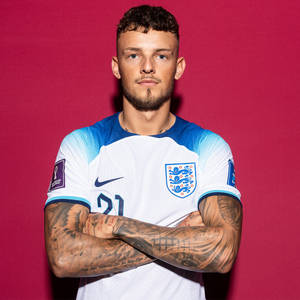 Ben White Arms Crossed Wallpaper