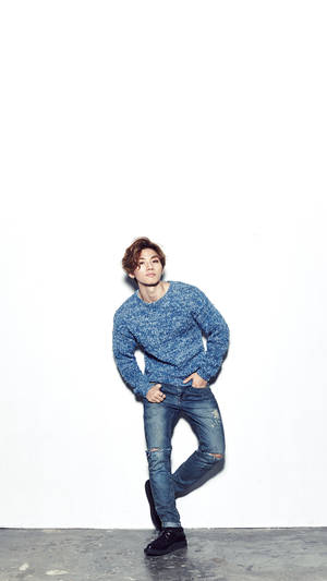 Bigbang Daesung In Blue Sweater Wallpaper