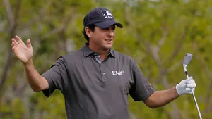 Billy Andrade Holding Up His Hands Wallpaper