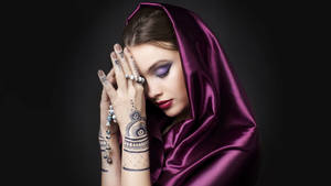 Black And Purple Aesthetic Silk Hijab Wallpaper