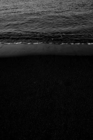 Black Beach Wave Iphone Wallpaper
