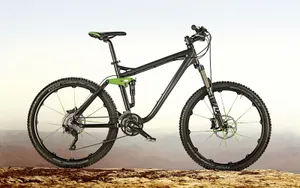 Black Fox Mountain Bike Wallpaper