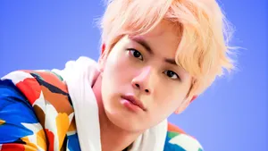 Blonde Bts Jin In Idol Mv Wallpaper