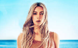 Blonde Kim Kardashian Summer Day Wallpaper
