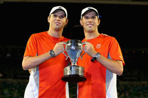 Bob Bryan Posing With Twin Brother, Mike Bryan Wallpaper