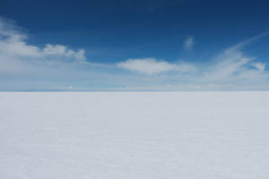 Bolivia Uyuni Salt Plains Wallpaper