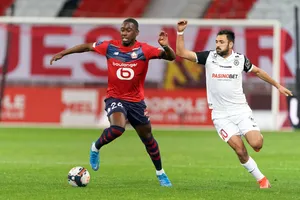 Boubakary Soumarein Action During Match Wallpaper