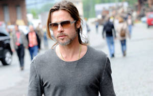 Brad Pitt Walking On Street Wallpaper