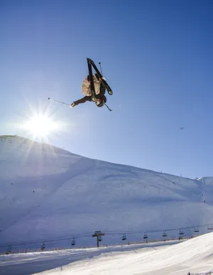 Brave Ice Skater Wallpaper