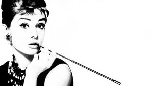 Breakfast At Tiffany's Audrey Hepburn Wallpaper