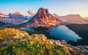 Breath-taking Mountain Scenery Wallpaper