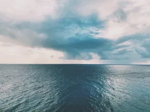 Breathtaking Ocean Horizon In Antigua And Barbuda Wallpaper