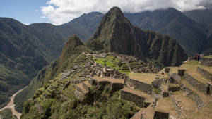 Breathtaking View Of The Timeless Inca Citadel, Machu Picchu Wallpaper