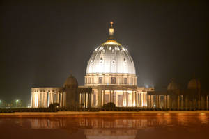 Bright Yamoussoukro In Ivory Coast Wallpaper