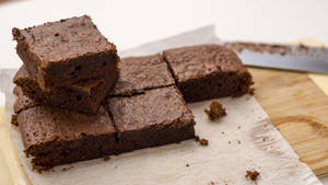 Brownies Square Pieces Wallpaper