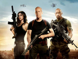 Bruce Willis In G.i Joe - The Quest For Freedom Poster Wallpaper
