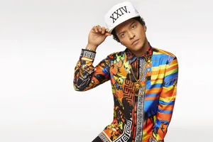 Bruno Mars 24k Versace Wallpaper